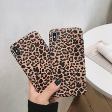 Load image into Gallery viewer, Fashion Leopard print Phone Case For iphone XS